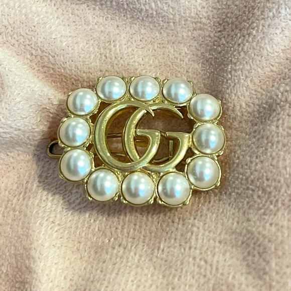 Gucci Accessories - Gucci Marmont Faux Pearl Hair Clip